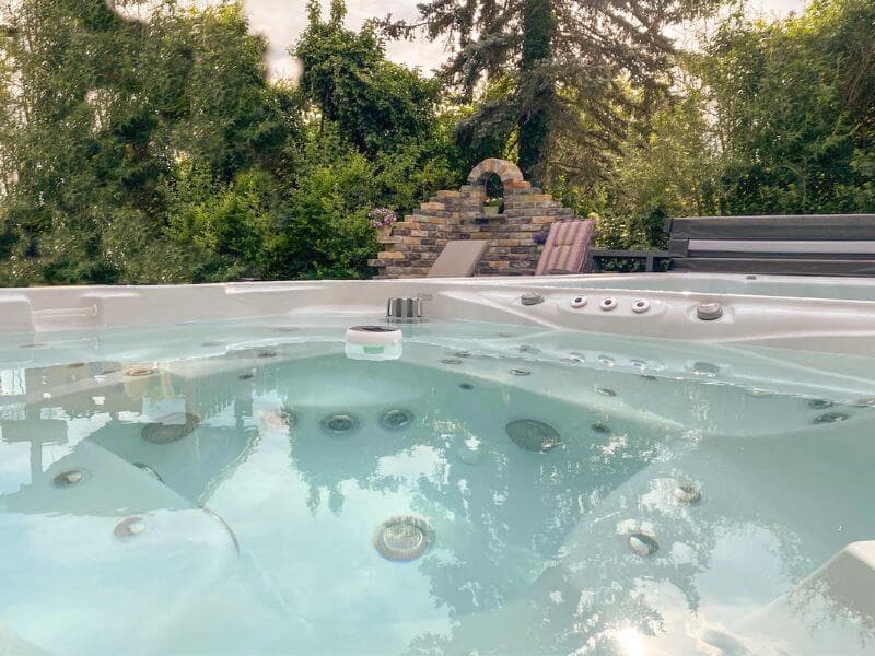 Whirlpool im Garten